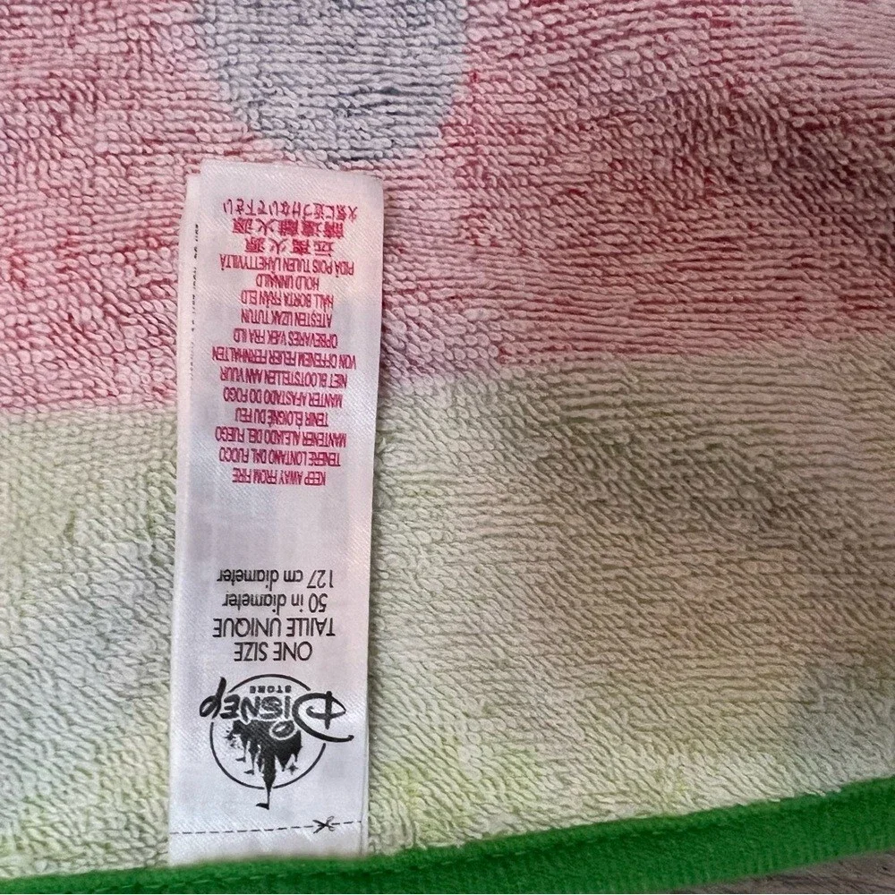 Disney towel watermelon Mickey Mouse and Minnie Mouse peaking peeka boo beach
